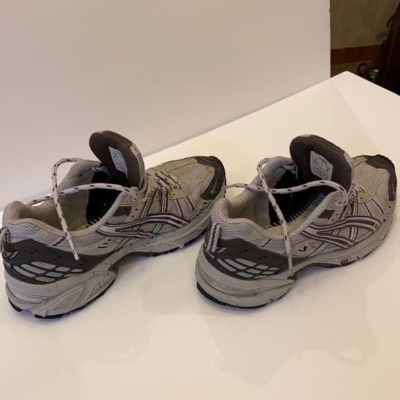 Running shoes - ASICS brand; women size 7 - Picture 2 of 10